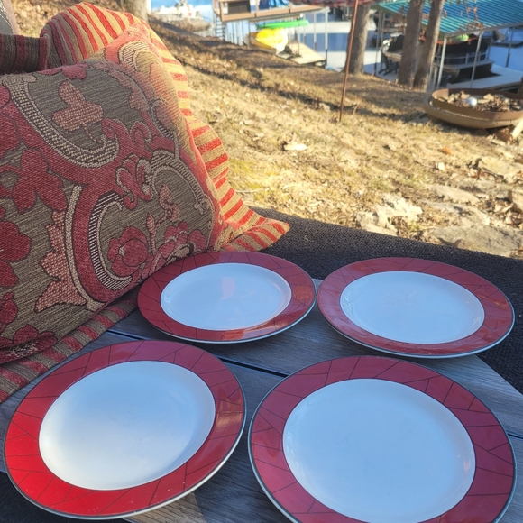 Vintage Vitromaster Salad Plates - Picture 2 of 5